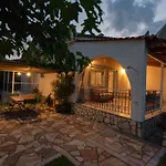 Tasos Koutsoubos 公寓 Koróni