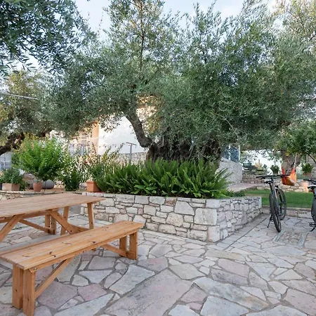 Apartman Tasos Koutsoubos *